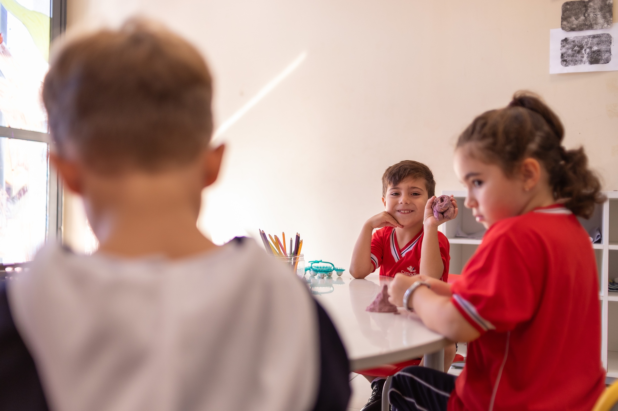 Alunos em atividade Canadian Global School